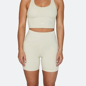 NWT Set Active Sport Body Bike Shorts Oat Milk Small